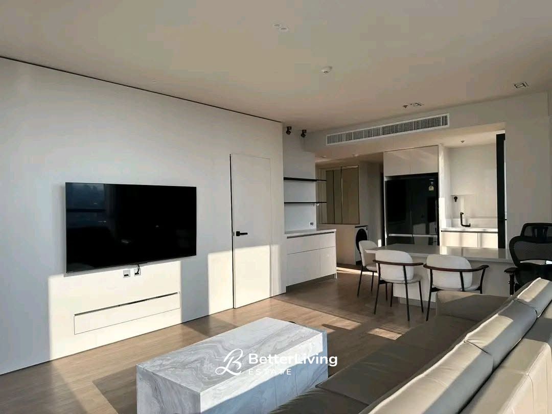 The Issara Sathorn